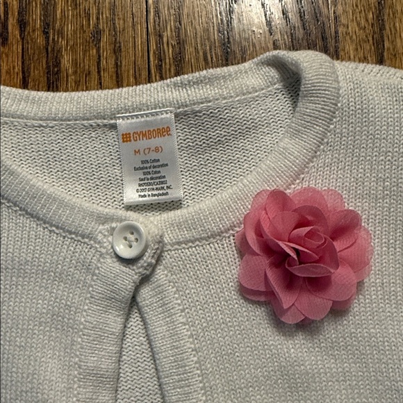 Gymboree girls white sweater shrug with pink floral accent medium (7/8) NWOT - Picture 2 of 2